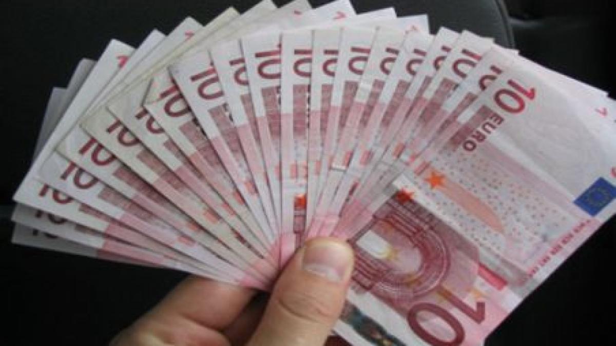 Rezervele valutare ale BNR au scăzut în iunie la 31,6 miliarde de euro