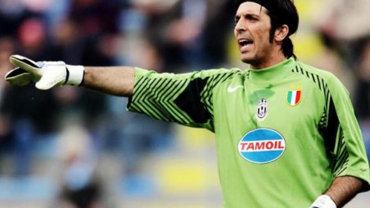 Buffon va lipsi trei luni ca urmare a operaţiei la spate