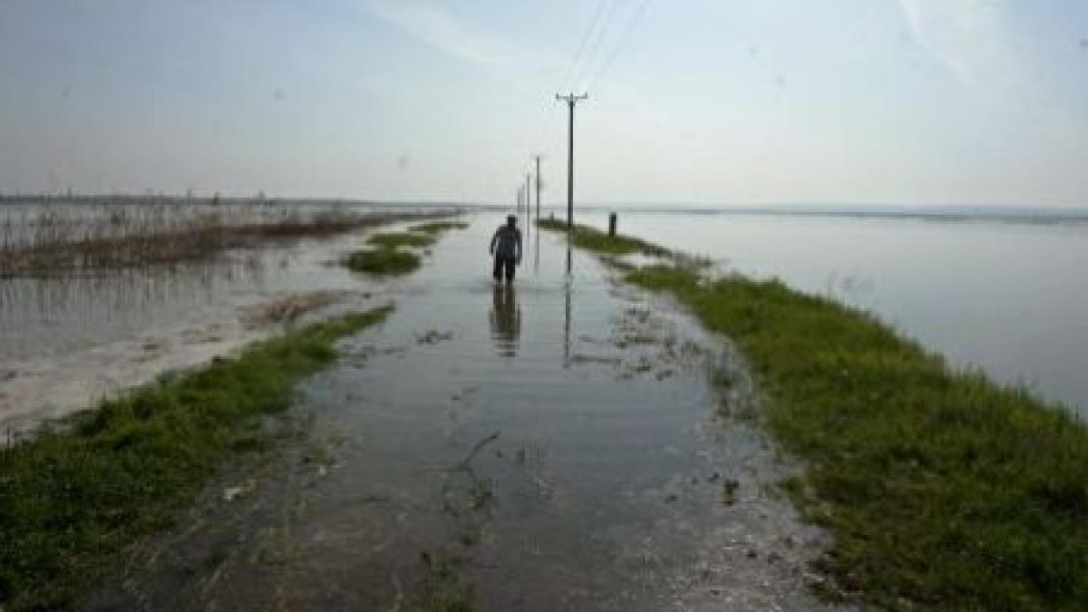 Dunărea a depăşit cote istorice în Brăila, Galaţi şi Feteşti. La Călăraşi, cota de inundaţie a fost depăşită cu 63 cm