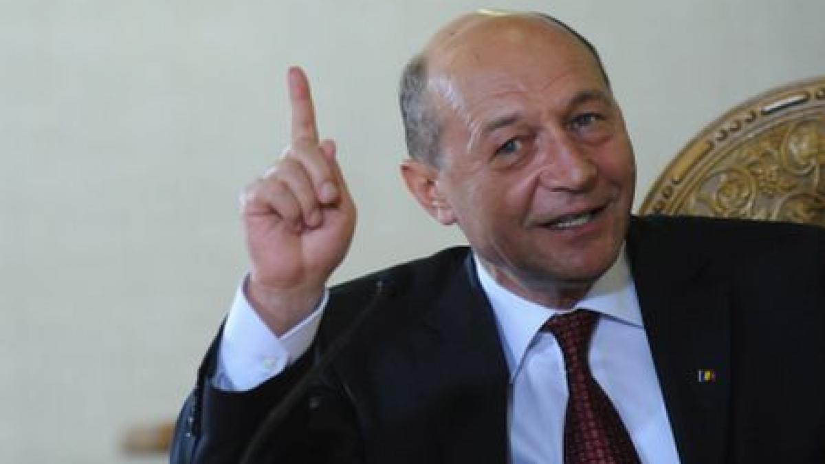 Băsescu: Nu presa e o vulnerabilitate, ci campaniile de presă incorecte (VIDEO)