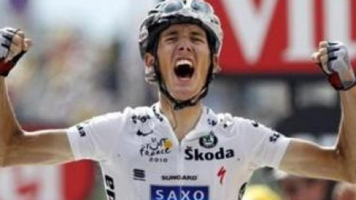 Turul Franţei e ca şi încheiat pentru Lance Armstrong. Andy Schleck, victorios în etapa a opta