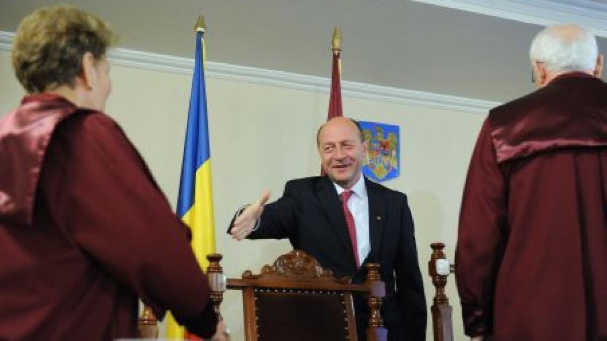 Traian Băsescu i-a trimis preşedintelui CCR o sesizare de neconstituţionalitate privind Legea ANI