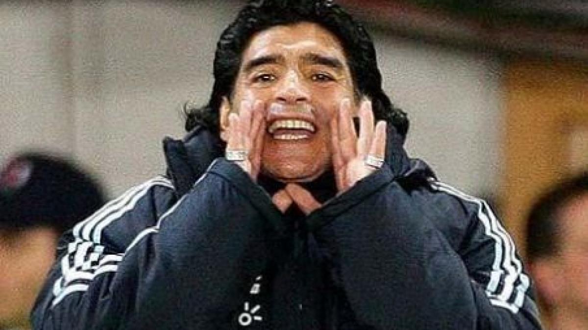 Argentina îi va oferi un nou contract lui Maradona