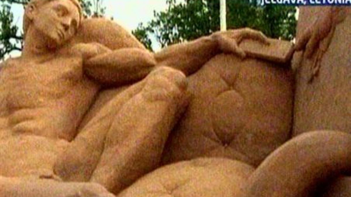 Letonia. 15 artişti din nouă ţări participă la Festivalul Internaţional de Sculpturi în Nisip (VIDEO)