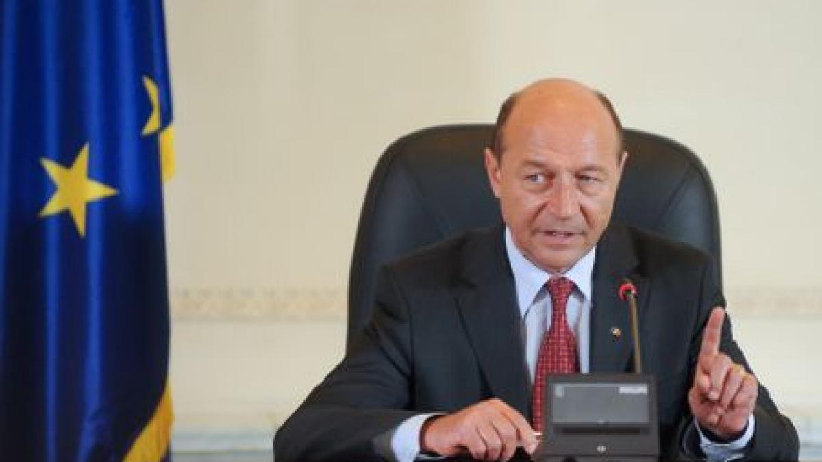 Băsescu: Formularea din raportul CE cu privire la Legea ANI este extrem de dură, pe bună dreptate. Poate aude şi domnul Frunda