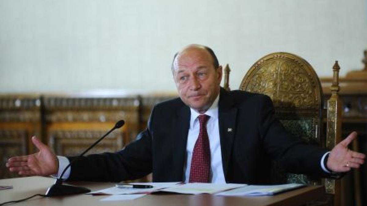 Băsescu: În al cui interes politic s-au luat decizii CC privind pensiile judecătorilor, ANI, DLAF?