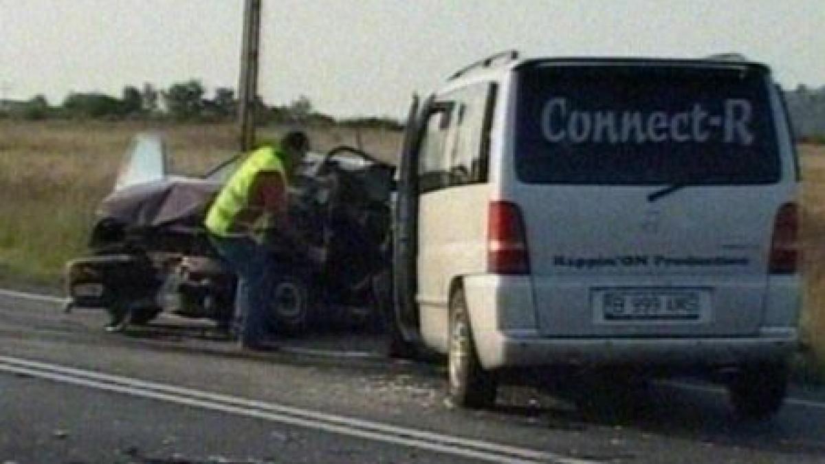 Membrii trupei Connect-R, implicaţi într-un accident rutier pe DN 1 (VIDEO)