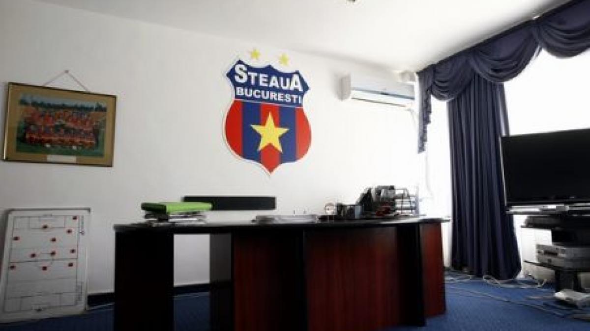 Sediul clubului Steaua a fost jefuit. Biroul lui Argăseală, vandalizat