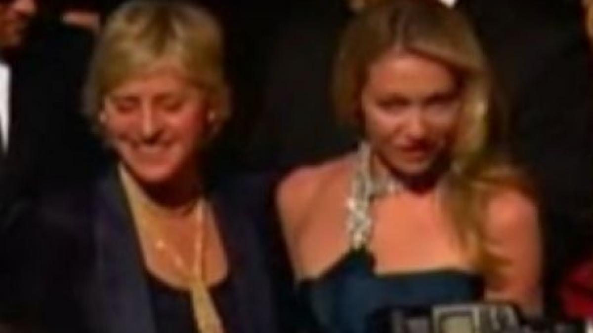 Portia de Rossi vrea să poarte numele iubitei sale, Ellen DeGeneres (VIDEO)