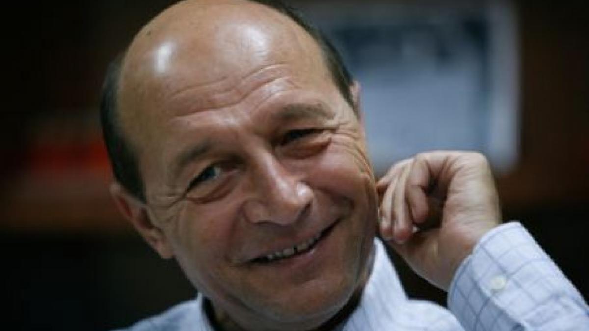 Băsescu: Profesorul e mai bine plătit decât mine. Avem şi posibilitatea să mai căutăm un job (VIDEO)