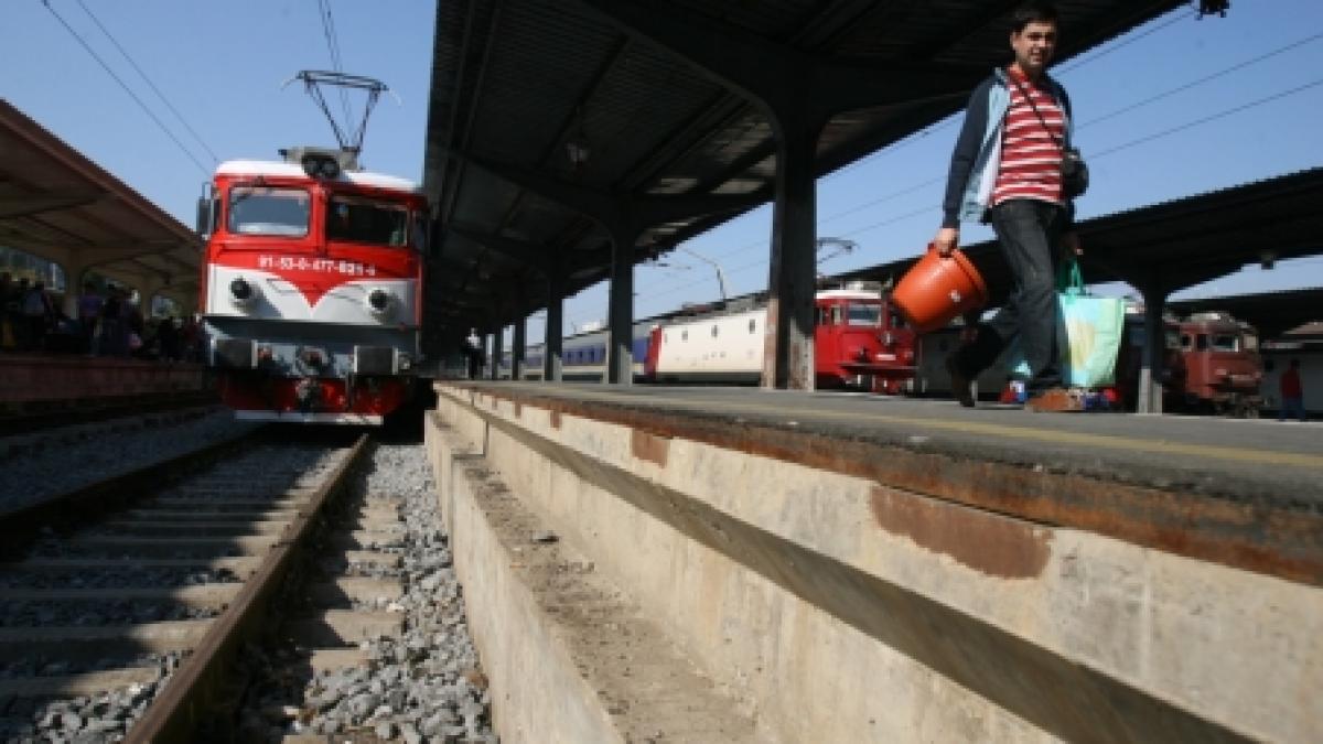 Un tren, pe ruta Constanţa-Oradea, a avut întârziere nouă ore (VIDEO)