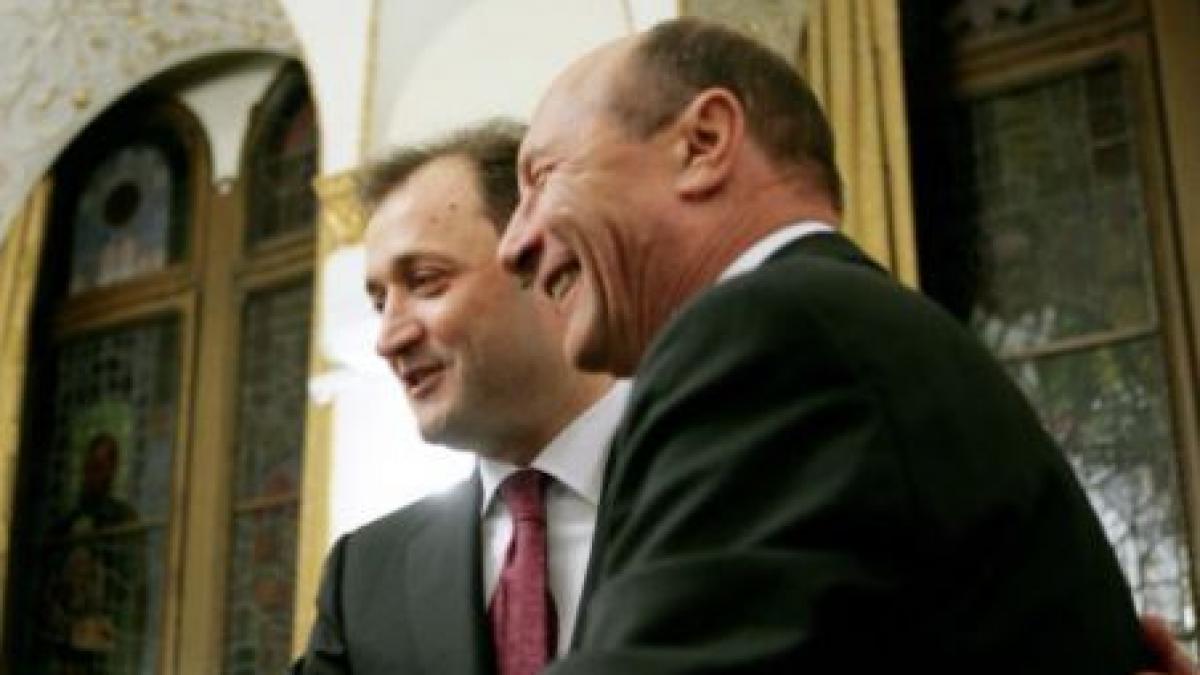 Traian Băsescu se întâlneşte, la Iaşi, cu premierul Vlad Filat