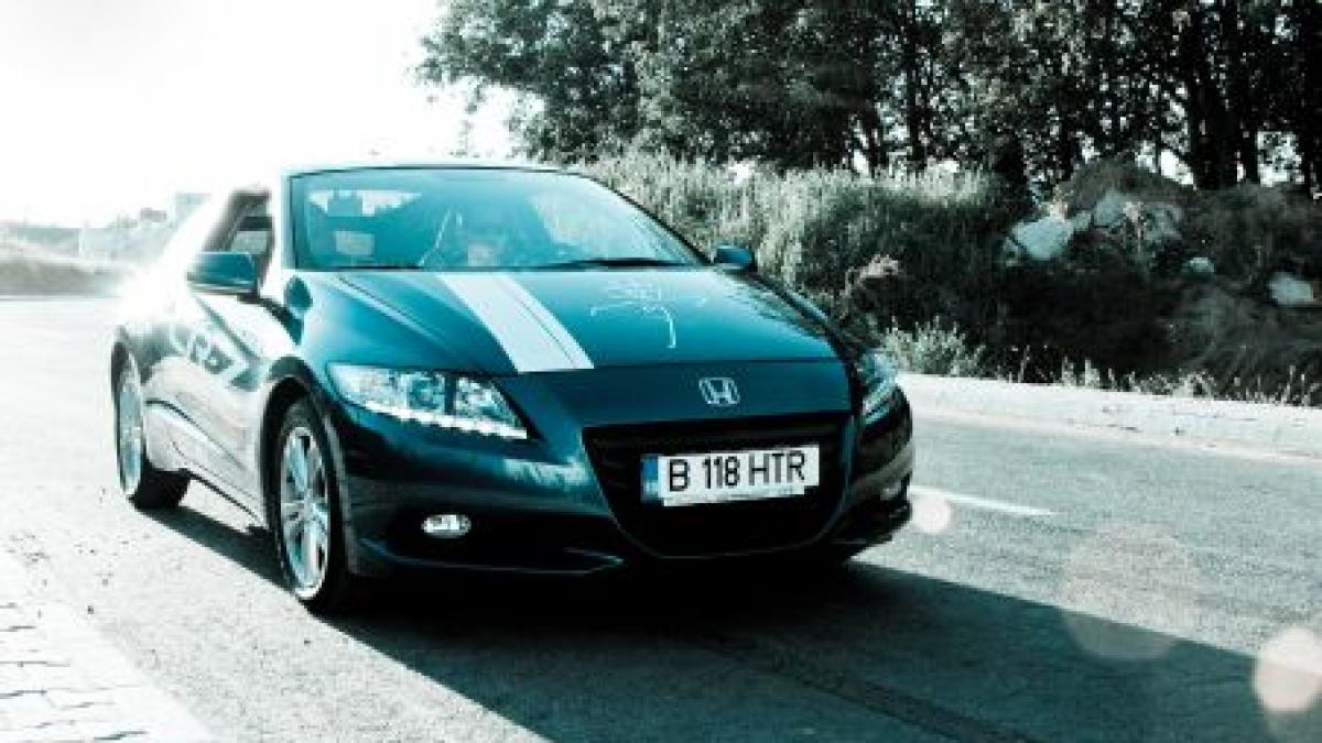 Test drive Antena3.ro. Honda CR-Z, un coupe eco-sportiv exclusivist (FOTO)