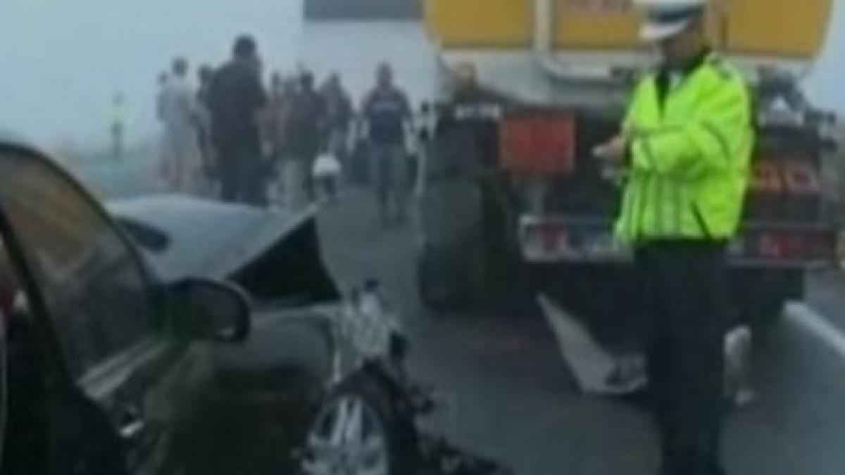 Accident în lanţ pe DN17, soldat cu cinci răniţi şi cinci maşini avariate (VIDEO)