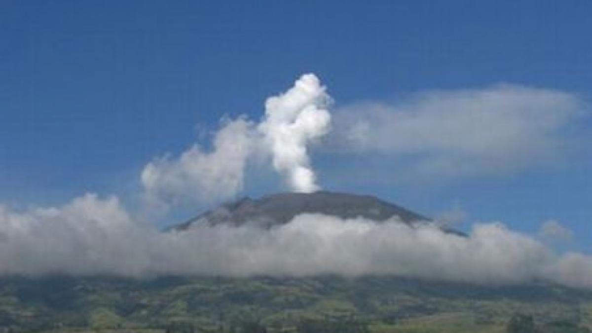 Columbia menţine alerta emisă după erupţia vulcanului Galeras: Mii de oameni refuză să evacueze zona