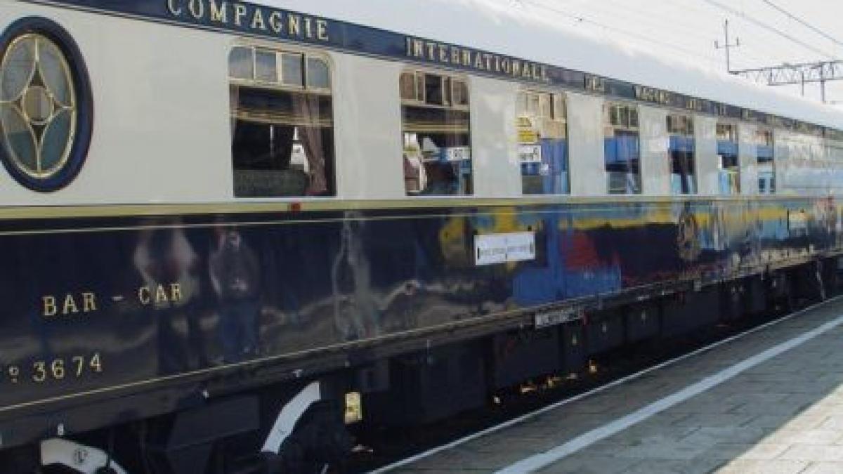 Celebrul tren de lux Orient Express, în Gara de Nord din Bucureşti (VIDEO)