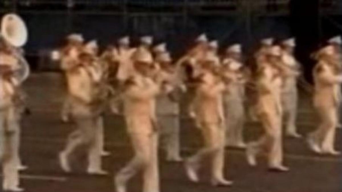 Orchestre militare din nouă ţări au defilat pe străzile Moscovei (VIDEO)