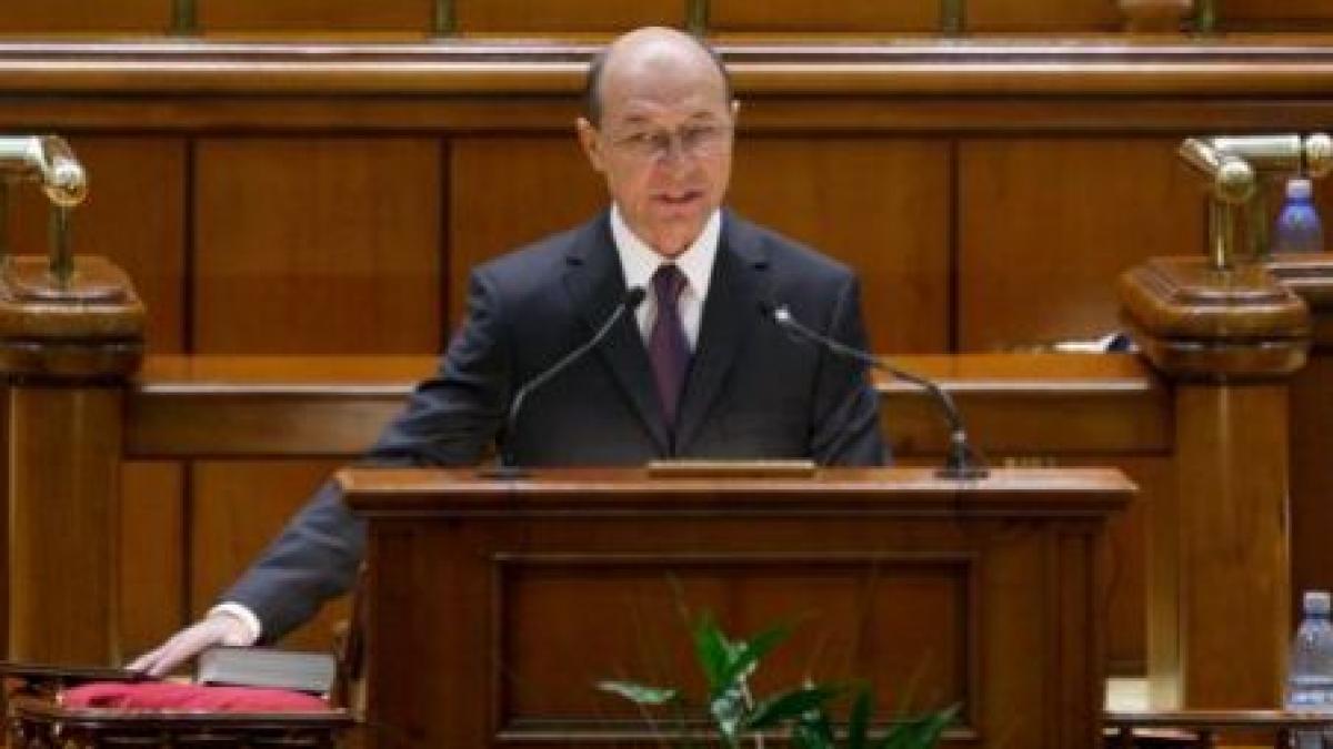 Senatul aprobă cererea lui Băsescu de a se adresa Parlamentului pe 21 septembrie