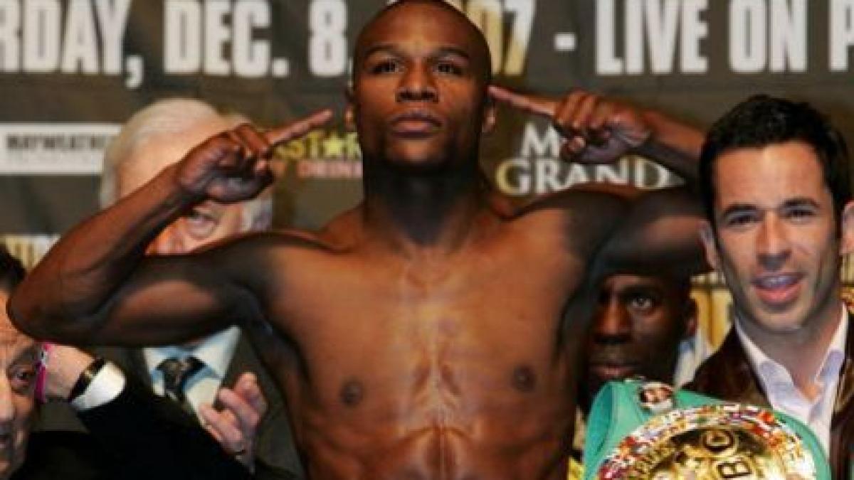 Pugilistul Floyd Mayweather a fost arestat şi încarcerat pentru furt