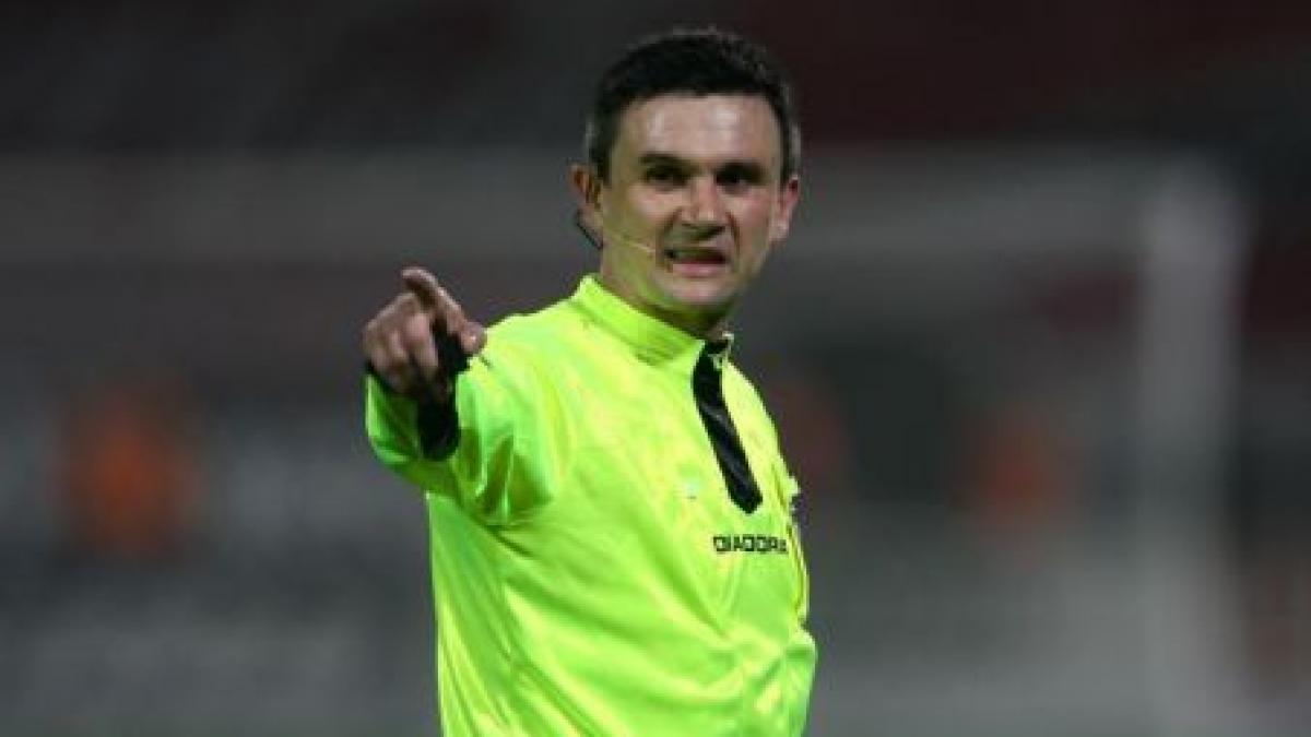 Cristi Balaj arbitrează AC Milan - AJ Auxerre în Liga Campionilor