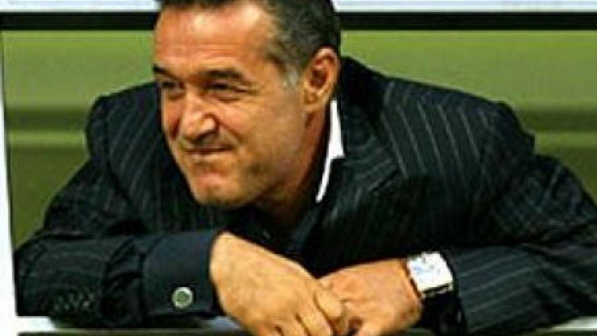 Gigi Becali: Ce dacă Liverpool i-a menajat pe Gerrard şi Torres? Şi noi i-am odihnit pe Surdu şi Apostol