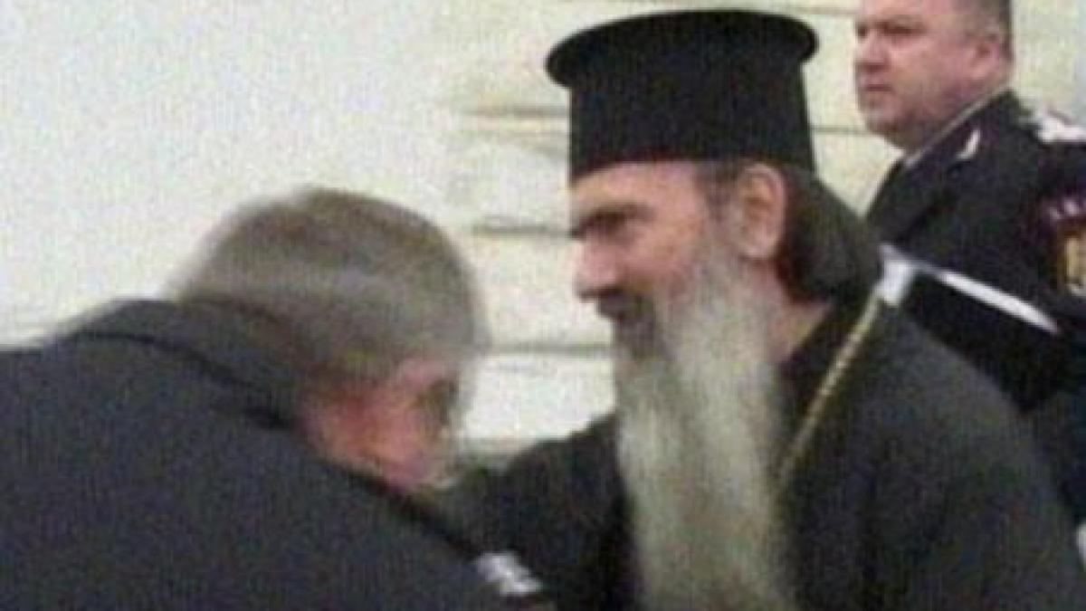 Neregulile financiare din Arhiepiscopia Tomisului, în atenţia Patriarhiei