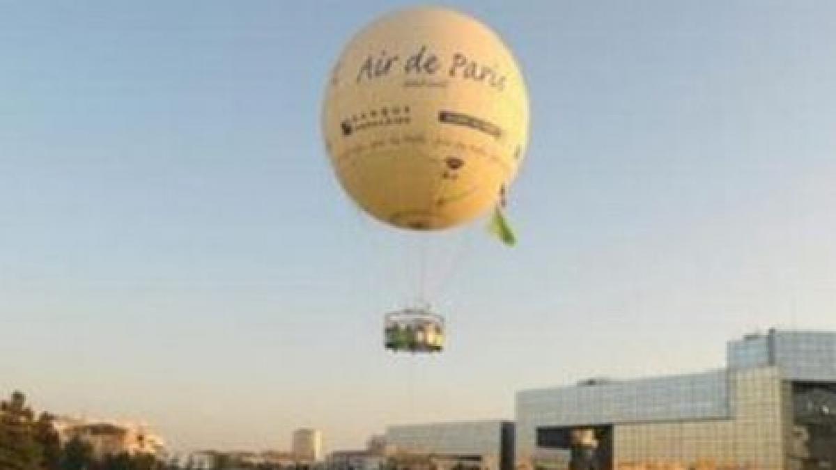 Parizienii dispun de un balon care măsoară nivelul de poluare 