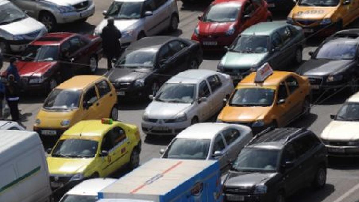 Traficul bucureştean, dat peste cap de miting. Vezi pe ce străzi nu se circulă miercuri