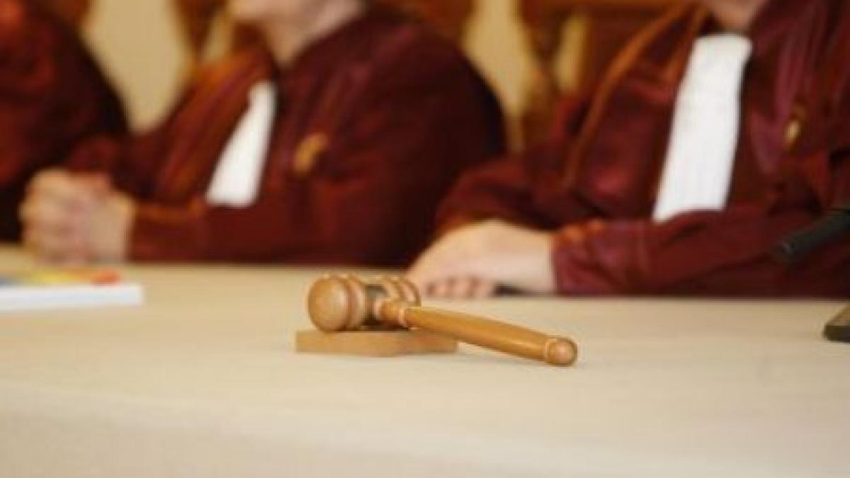 PNL contestă Legea pensiilor la Curtea Constituţională