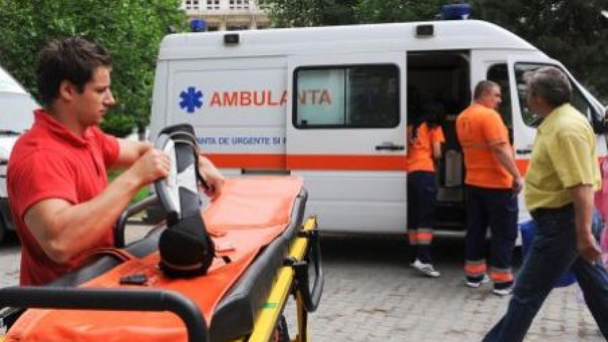 Un protestatar din Capitală a primit îngrijiri medicale, după ce i s-a făcut rău