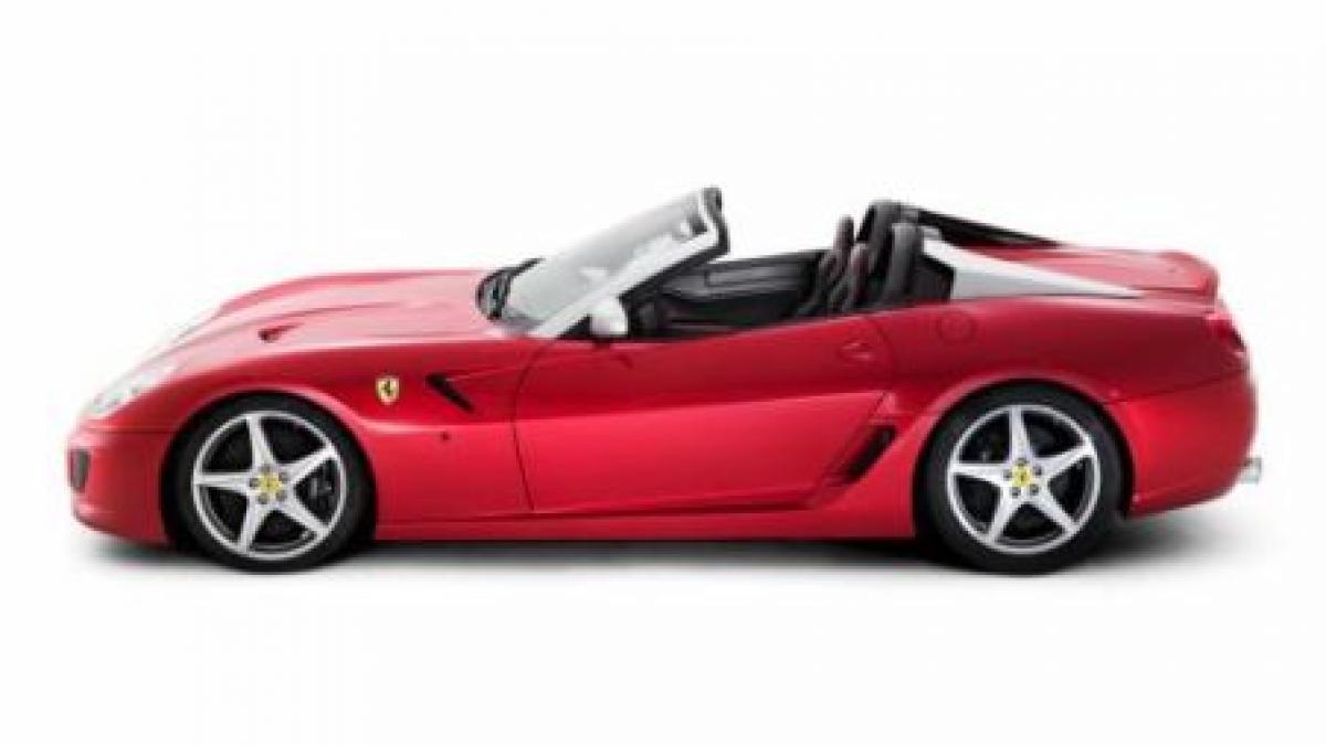 Ferrari prezintă oficial roadster-ul SA Aperta (FOTO)