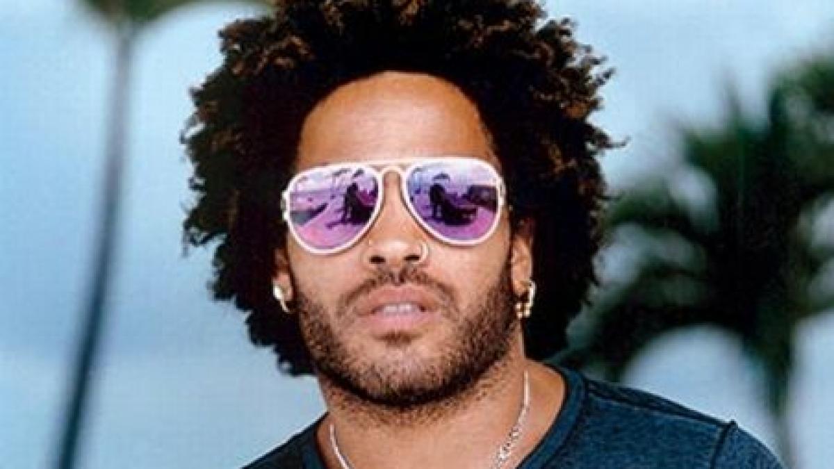 Lenny Kravitz, la plimbare pe tocuri înalte, prin New York