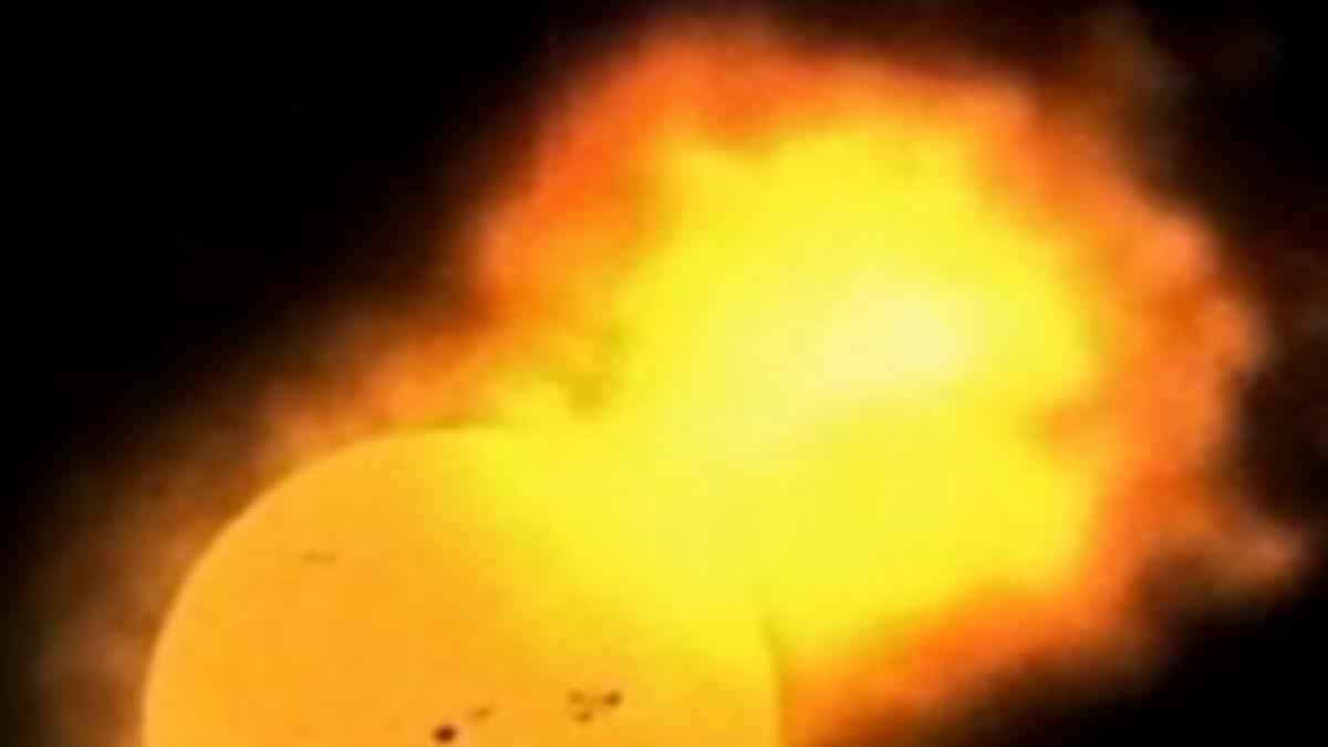 NASA: Exploziile solare ar putea afecta reţelele electrice, traficul aerian, dispozitivele de navigare şi sateliţii, în 2013 (VIDEO)