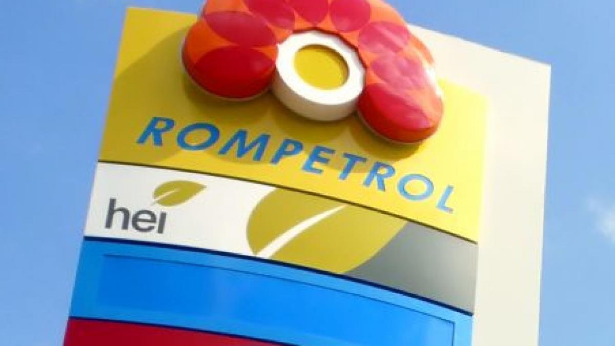 Rompetrol a ieftinit benzinele cu şase bani pe litru