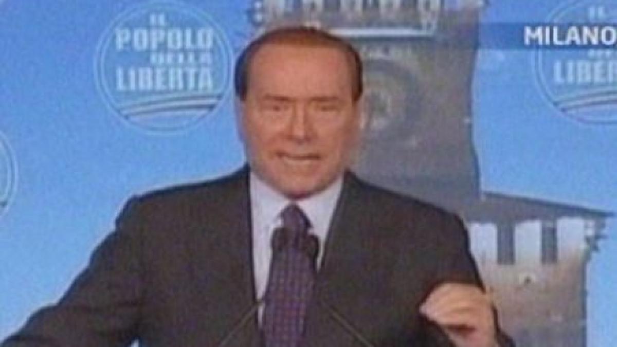 Berlusconi îşi atacă adversarii politici prin glume (VIDEO)