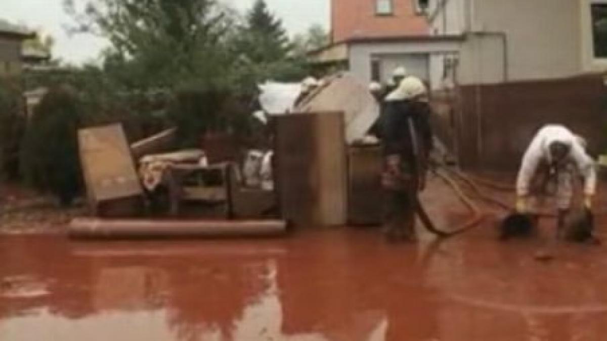 Reziduurile toxice din Ungaria ar putea ajunge în România peste cinci zile, în concentraţii mici (VIDEO)