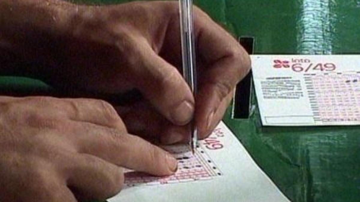 Loto 6/49: Trei persoane au ghicit cele şase numere norocoase