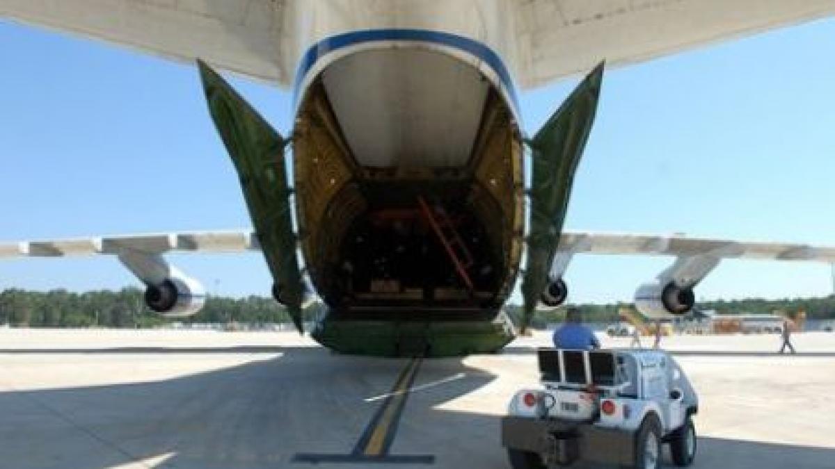 Un avion cargo care opera pentru NATO s-a prăbuşit în apropiere de Kabul