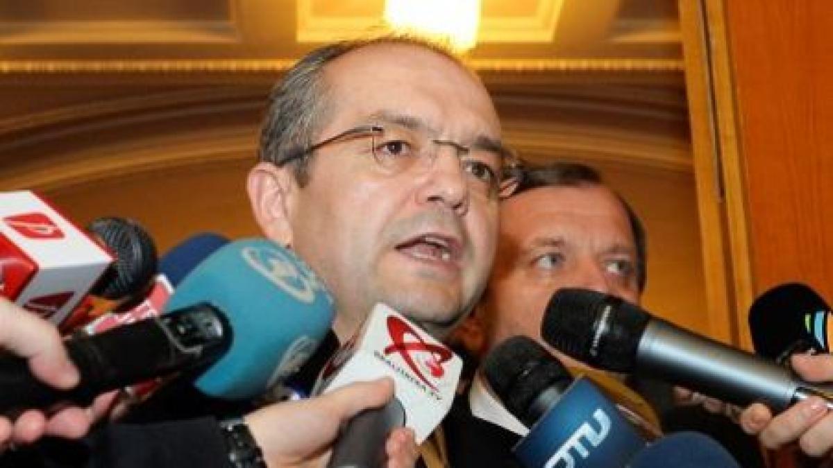 Boc: Vom aplica legea "cu toate consecinţele" dacă protestul de la Finanţe se extinde (VIDEO)