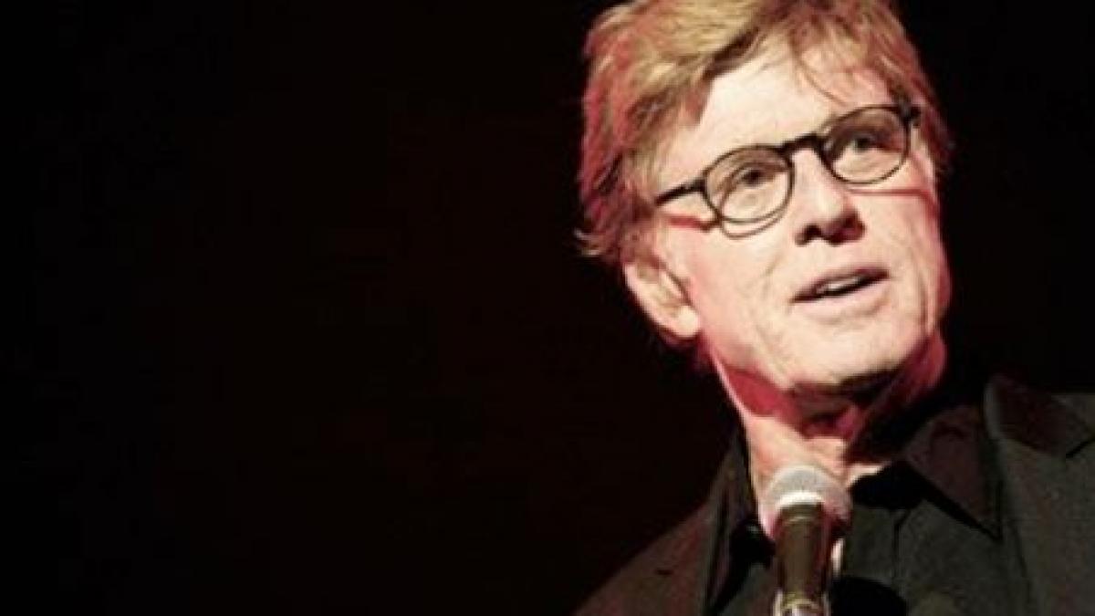 Nicolas Sarkozy l-a decorat pe Robert Redford cu Legiunea de Onoare