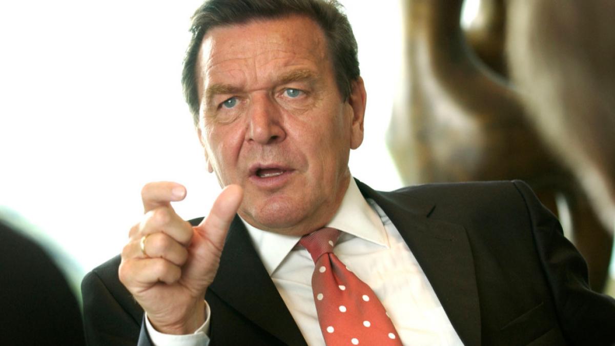 Interviu în exclusivitate cu Gerhard Schroeder, duminică, la ora 14:30