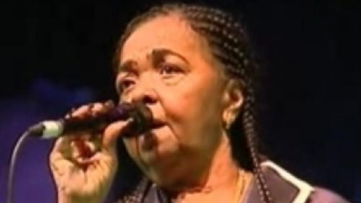 Cesaria Evora şi-a fermecat publicul român pentru a cincea oară 