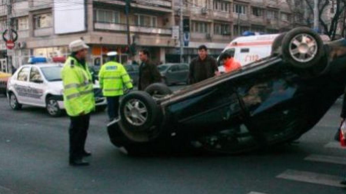 Infotrafic. 5 morţi şi 24 de răniţi, numai în 24 de ore, pe drumurile din ţară