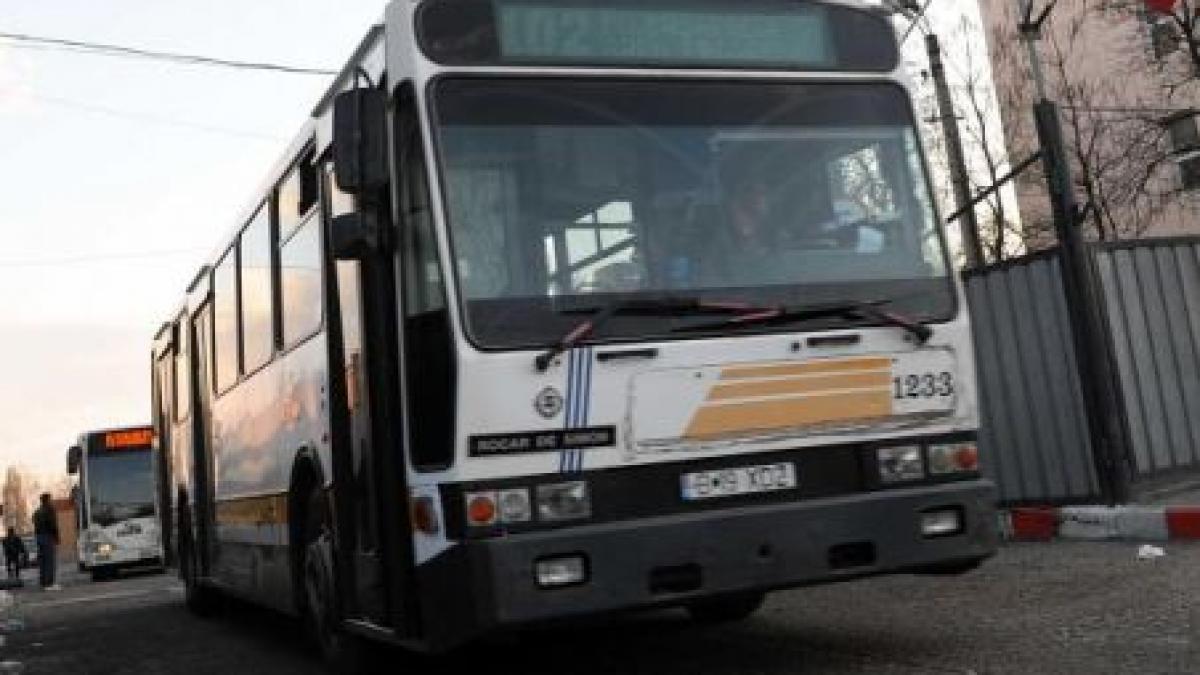 Doi copii, loviţi de autobuz în Ferentari. Şoferul a fost prins după ce a fugit de la locul accidentului