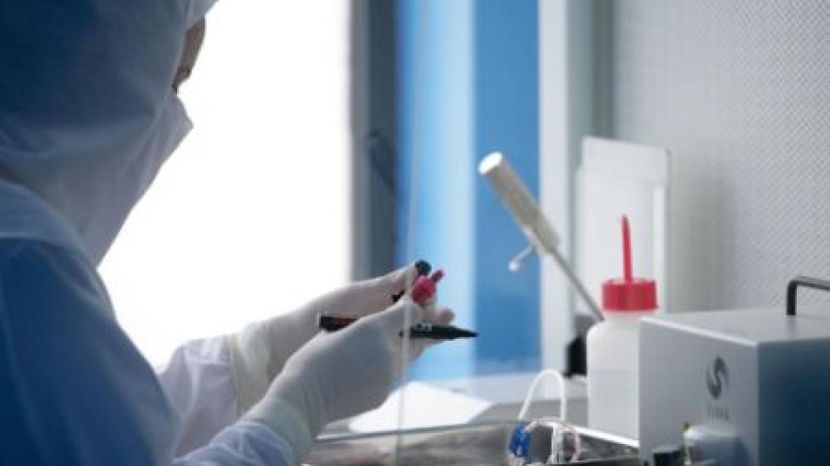 Germania: Un copil român a murit după ce i-au fost transplantate celule stem direct în creier 