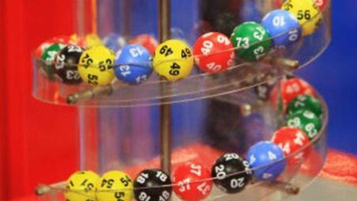 Loto 6/49: Report de peste 42.000 de euro. Vezi numerele câştigătoare