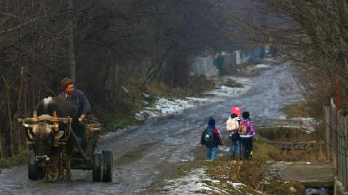 Comunele ar putea fi transformate în sate şi oraşele în comune, din cauza situaţiei financiare a primăriilor