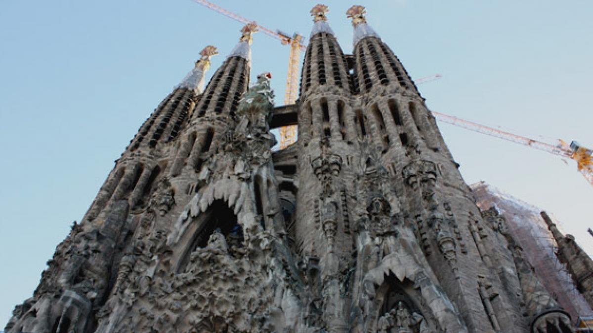 Ceremonie impresionantă în Barcelona: Sagrada Familia, ridicată la rang de bazilică de Papa Benedict 