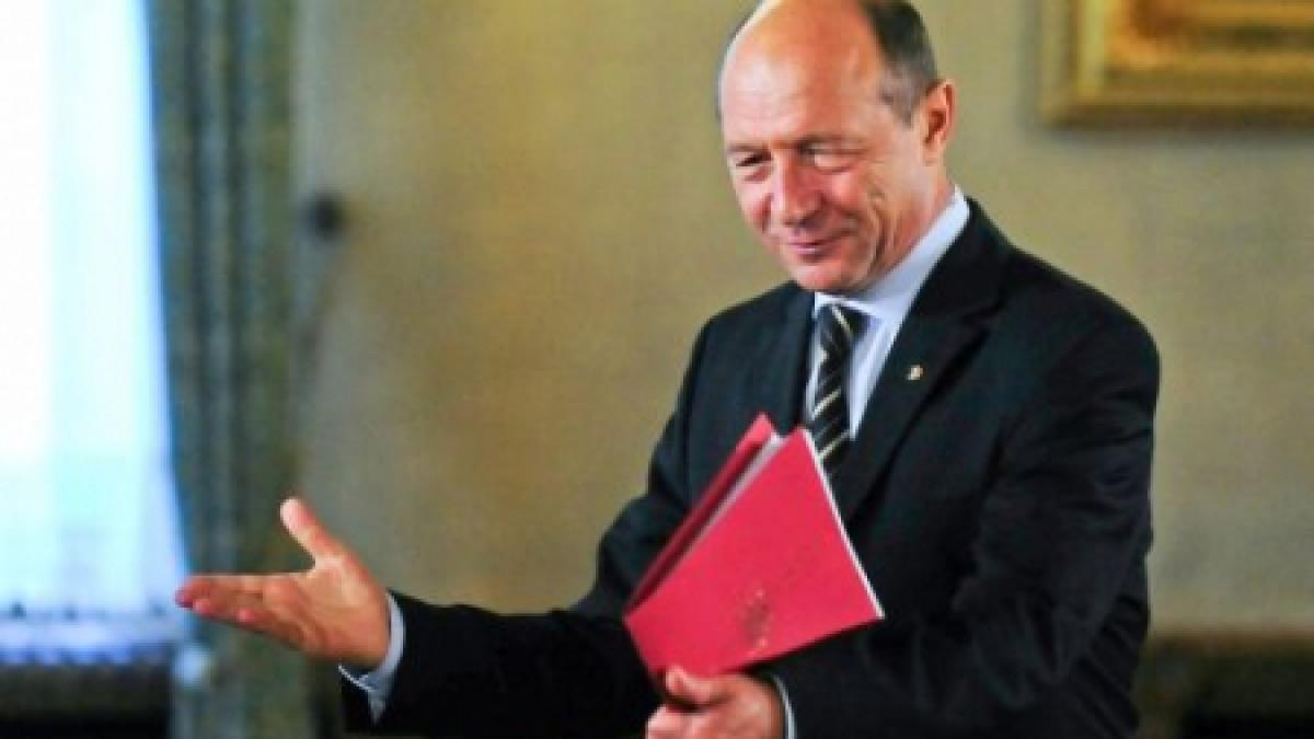 Băsescu a retrimis Parlamentului Legea care aprobă Ordonanţa privind stimulentele bugetarilor