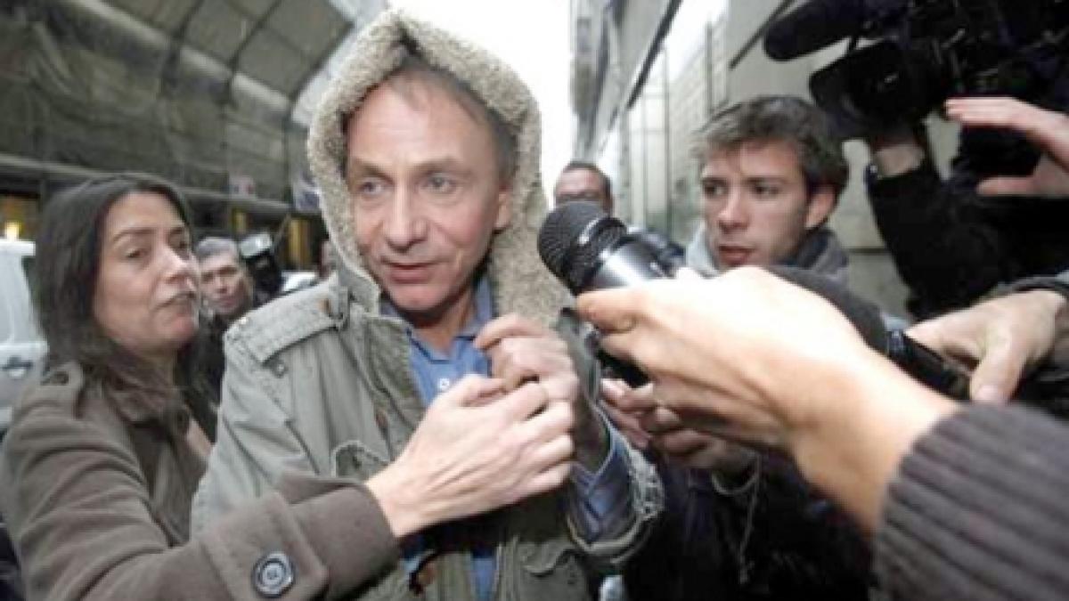 Scriitorul Michel Houellebecq primeşte Premiul Goncourt, cea mai importantă distincţie literară franceză